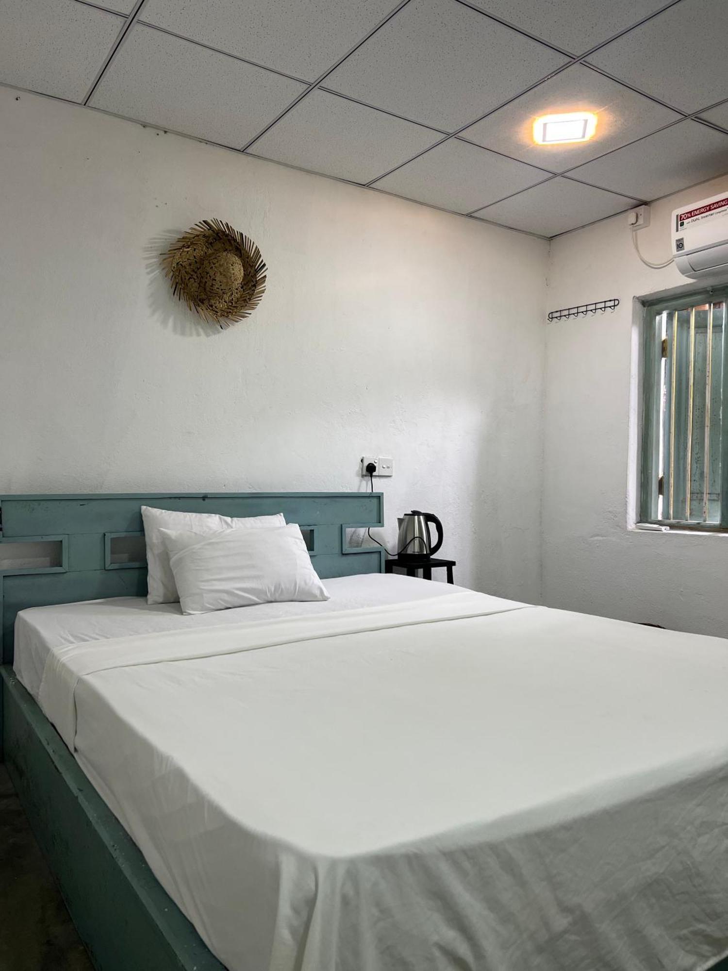 Cactus Arugambay Hostel Arugam Bay Bagian luar foto